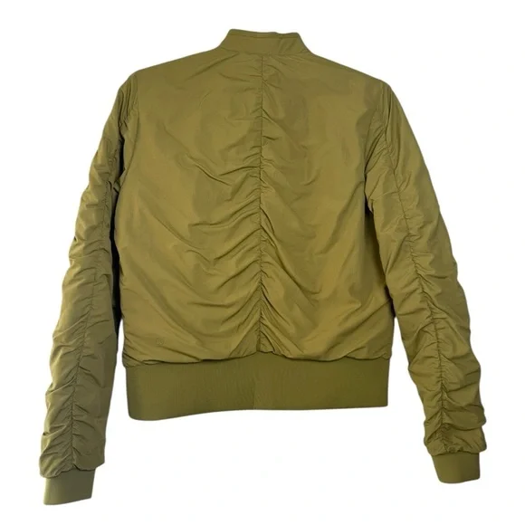 Lululemon Warm Two Way Reversible Bomber Jacket Size 8 Mossy Green Quilted - Picture 7 of 15